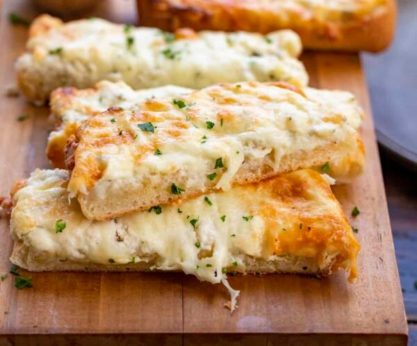 Garlic Bread w/cheese